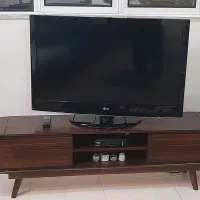 تلویزیون ال سی دی ال جی ۴۲ اینچ سالم تخفیف دارد