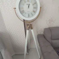 ساعت ایستاده پایه بلند