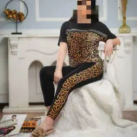 تعدادی وسیله|لباس|شاهین‌شهر, عطار|دیوار