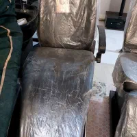 صندلی و سرشور آرایشگاه|آرایشگاه و سالنهای زیبایی|سرخه حصار, |دیوار