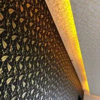 اجرای طرح کاغذدیواری اکریلیک