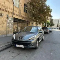پژو 207i دنده‌ای، مدل ۱۳۹۹ سقف فلز فرمان برقی|خودرو سواری و وانت|کرج, شهرک صدف|دیوار