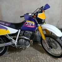 سوزوکی دی آر250