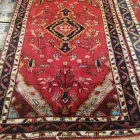 قالی دست بافت طرح ونقشه حسین اباد