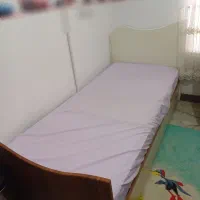 تخت خواب یکنفره باتشک