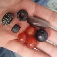 تعدادی مهره