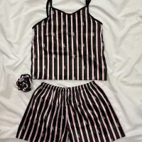 لباس|لباس|اصفهان, گرکان|دیوار