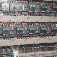 خدمات کامل برق ساختمان و صنعتی