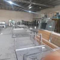 کارگر ماهر نیمه ماهر و ساده برای شیشه بری|استخدام صنعتی، فنی، مهندسی|اسلام‌شهر, |دیوار