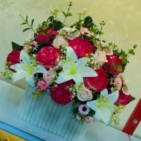 گل مصنوعی درجه 1 به قیمت پایین تنوع زیاد|گل مصنوعی|تبریز, |دیوار