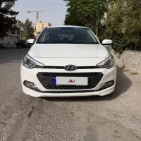 هیوندا i20