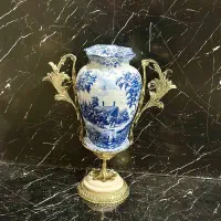 گلدان آبی و کارهای زیبا از کالسکه ابی