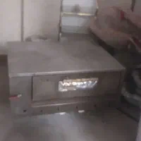 میز و صندلی و بخاری ۶عدد نو