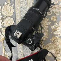 دوربین کنون D700