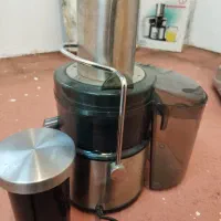 آبمیوه گیری سالم با جعبه