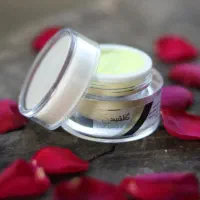 کرم روشن کننده بدن تضمینی