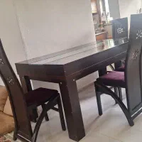 فروش فوری میز ناهارخوری. قیمت توافقی.|میز و صندلی غذاخوری|محمودآباد, |دیوار