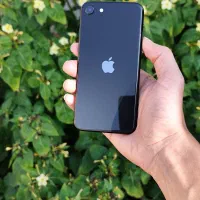 ایفون‌ se 2020