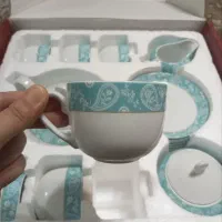 چایخوری ۱۷ پارچه ،درجه یک زرین آکبند