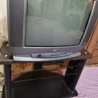 تلویزیون کار کرده ولی سالمه سالم با میز