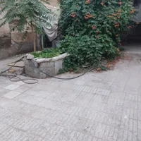 یک باب منزل ویلایی و قدیمی در خیابان رضوی
