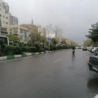 مغازه-حاشیه