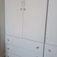 کمد لباس ودوچرخه سایز ۱۶. و میز تلوزیون شیشه ای