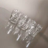 لیوان عینکی اصل فرانسه نو سه دست ارتفاع 7 سانتی..