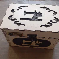 جای نخ و سوزن در حد نو همراه با قرقره و سوزن