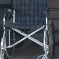 ویلچر آلمینیومی در حد