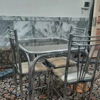 میز نهاری خوری