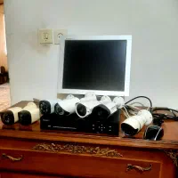 دستگاه 16 کاناله AHD .هارد یک ترا . ۷ عدد دوربین