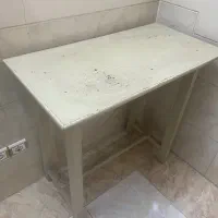 میز چوبی