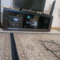 میز تلویزیون تمیز چوبی