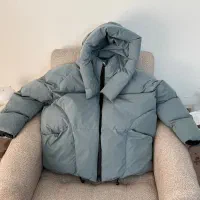 کاپشن، کیف و صندل نو نو