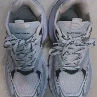 کتونی بالنسیاگا