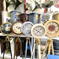 ساعت ایستاده سه پایه و دیواری