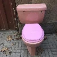 توالت فرنگی و روشویی