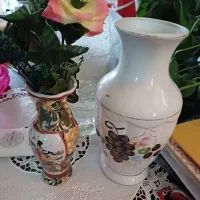 ۲عدد گلدون قدیمی وپارچ لیلی و|صنایع دستی و سایر لوازم تزئینی|قم, چهار مردان|دیوار