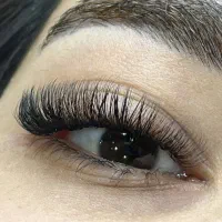 تخفیف اکستنشن مژه به مناسب افتتاحیه