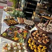 سفارش میز مزه و فینگر فود و گل آرایی