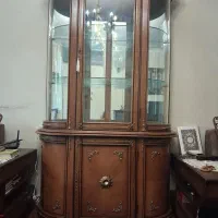 ویترین  آینه دار