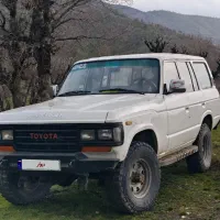 تویوتا لندکروز استیشن