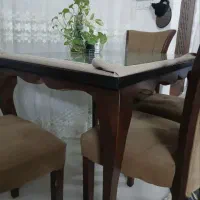 میز و صندلی غذا خوردی