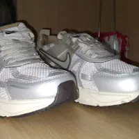 کتونی نایکی Nike V2K Run|کیف، کفش، کمربند|تهران, پونک|دیوار