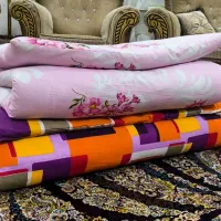 تعدادی تشک.بالش.کناره.پشتی|رختخواب، بالش، پتو|زاهدان, |دیوار