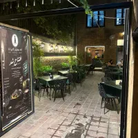 استخدام سالن کار( ویتر) پاره وقت نیازمندیم