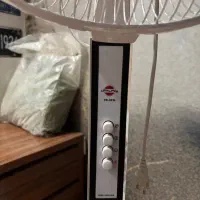 ۲ عدد پنکه پارس خزر در حد نو|پنکه و تصفیهکنندهٔ هوا|تهران, آبشار تهران (دریاچه)|دیوار