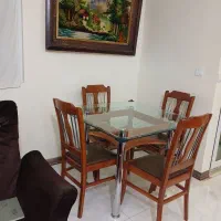 نهارخوری ۴ نفر سالم چوبی با بوفه چوبی ومبل