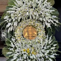 ارائه انواع تاج گل ترحیم و پایه گل تبریک ازبازارگل